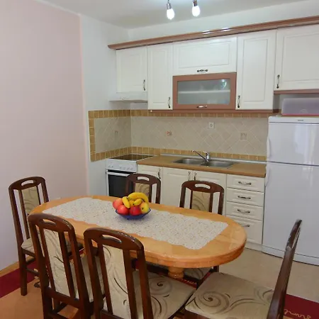 Apartment Nidza