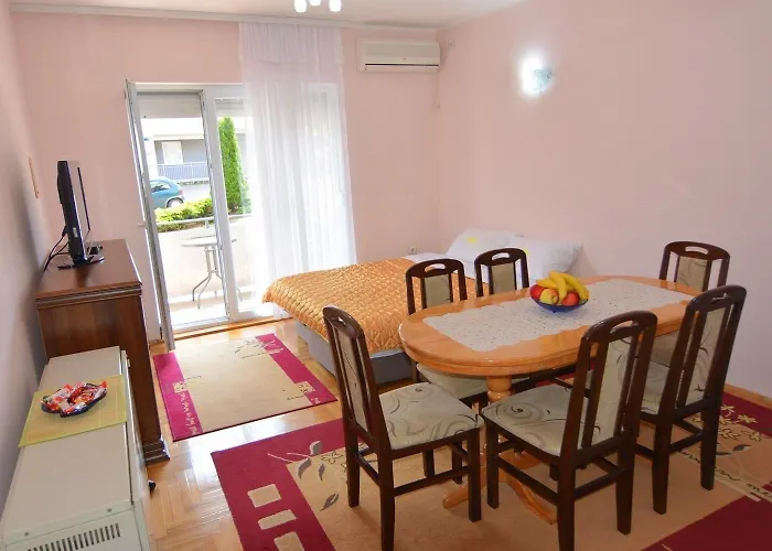 Apartamento Nidza *